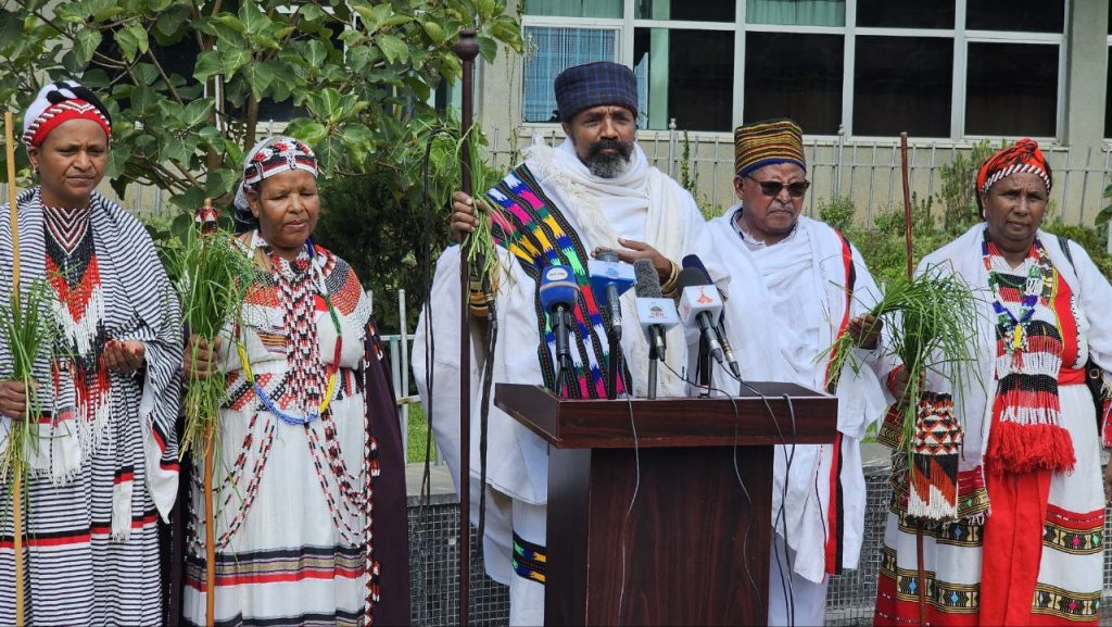 Taphni Goobee fi Shinooyyeen akkaataa Aadaa fi Safuu Oromoo ibsuun ta ...