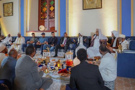 Premier hosts EIASC leaders, fathers for Iftar program