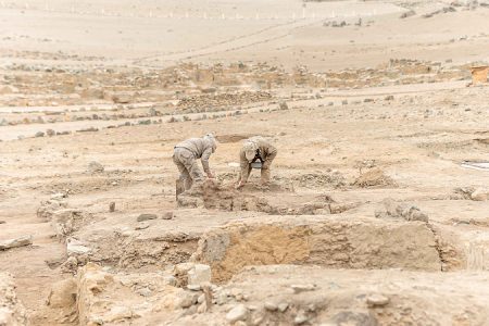 Saudi-Chinese excavation uncovers ancient treasures at historic Red Sea port