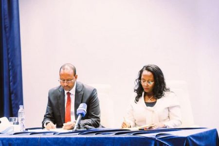 ኣብ እዋናዊ ሃገራዊን ከተማዊን ዛዕባ ዝጠመተ ዘተ ኣብ ኣዲስ ኣበባ ተሳሊጡ